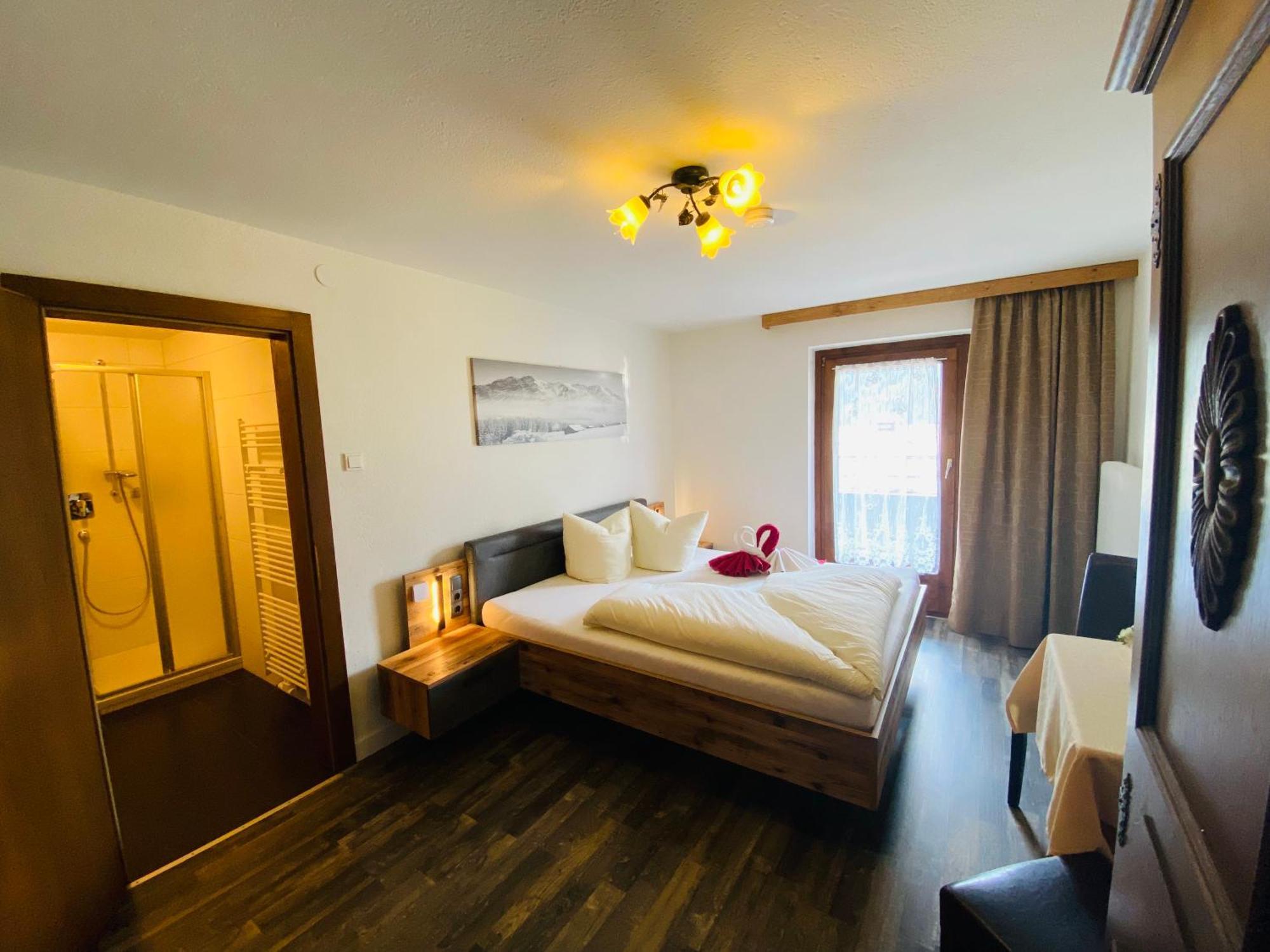 Pension Jagerhof - Sommercard Inkl - 5 Min Zum Hochzeiger Йерценс Экстерьер фото