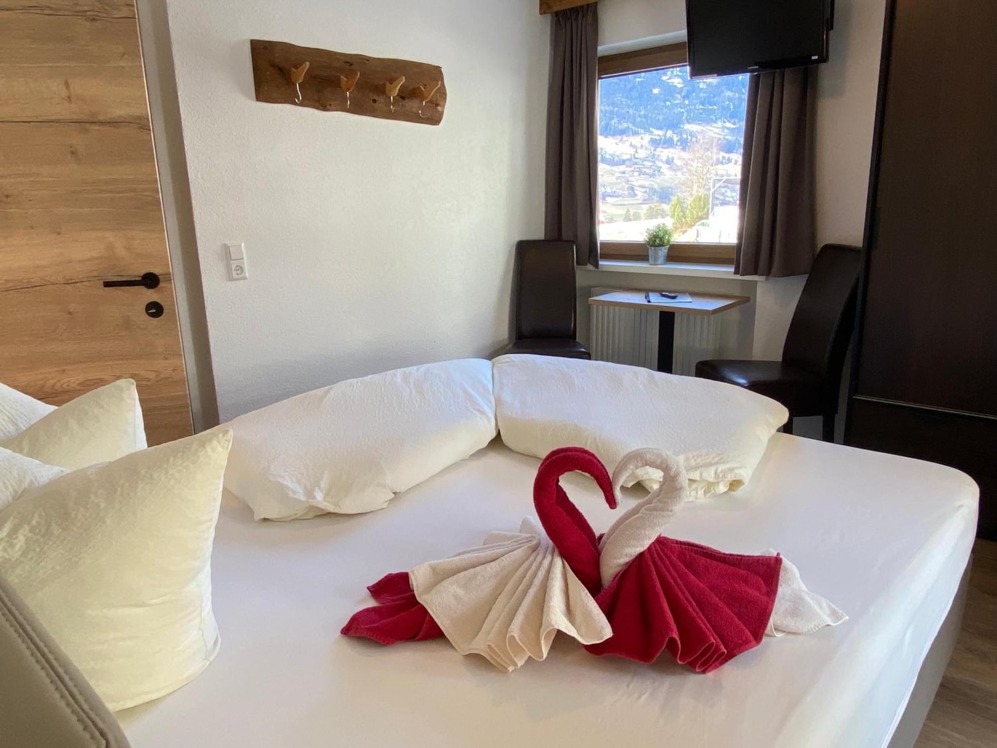 Pension Jagerhof - Sommercard Inkl - 5 Min Zum Hochzeiger Йерценс Экстерьер фото
