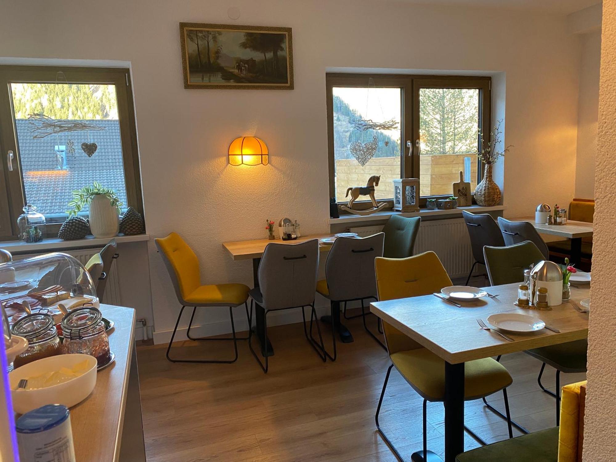 Pension Jagerhof - Sommercard Inkl - 5 Min Zum Hochzeiger Йерценс Экстерьер фото